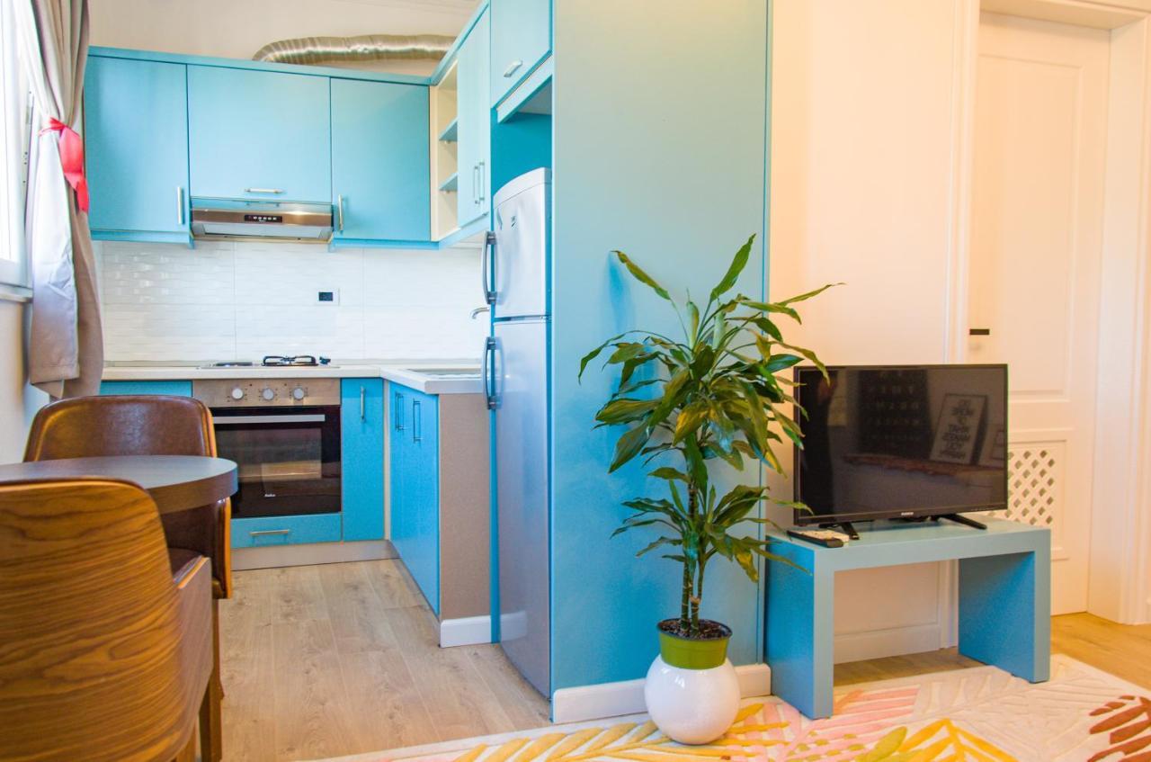 Bright Apartment Close To City Center Тирана Экстерьер фото